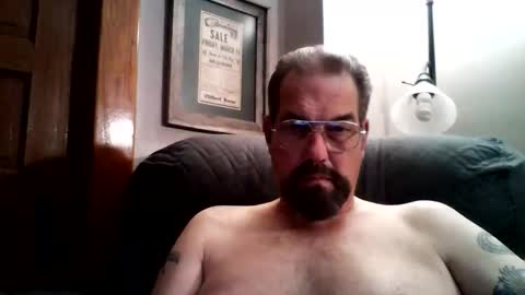 Snapshot of guy4fun8 chatting on February 24, 6:55 am guy4fun8 online show from February 24, 6:55 am