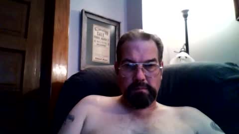 Snapshot of guy4fun8 chatting on February 25, 3:21 pm guy4fun8 online show from February 25, 3:21 pm