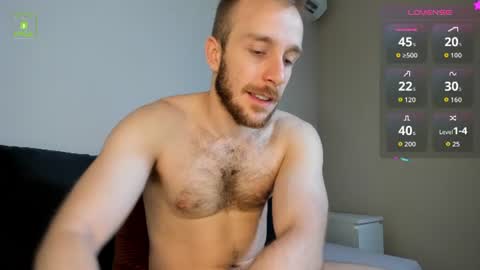 Snapshot of guy_charming chatting on July 1, 11:12 am Buddy online show from July 1, 11:12 am