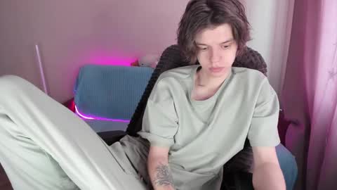 Snapshot of guy_liam1 chatting on February 26, 8:15 am guy_liam1 online show from February 26, 8:15 am