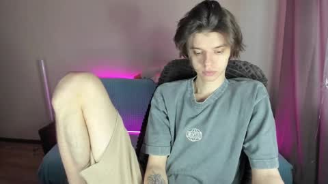 Snapshot of guy_liam1 chatting on March 4, 8:13 am guy_liam1 online show from March 4, 8:13 am