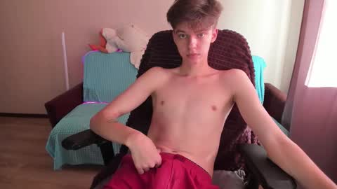 Snapshot of guy_liam1 chatting on September 23, 1:03 pm guy_liam1 online show from September 23, 1:03 pm