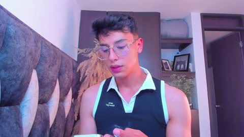 Gabriel online show from December 15, 12:51 am