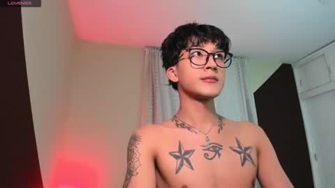 Snapshot of guy_veryhot1 chatting on May 19, 5:25 am onlyfans kevin garcia s online show from May 19, 5:25 am