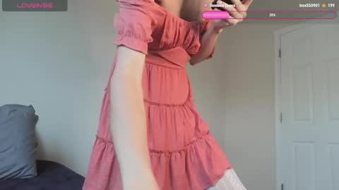 Snapshot of guybeingadude112 chatting on October 18, 1:23 pm guybeingadude112 online show from October 18, 1:23 pm