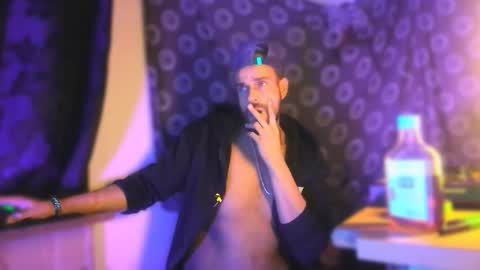 guyst049 online show from March 14, 10:37 pm