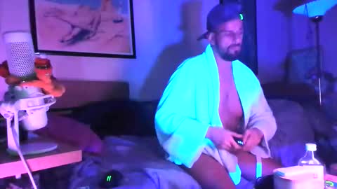 Snapshot of guyst_049 chatting on February 28, 2:12 am GuyST049 online show from February 28, 2:12 am