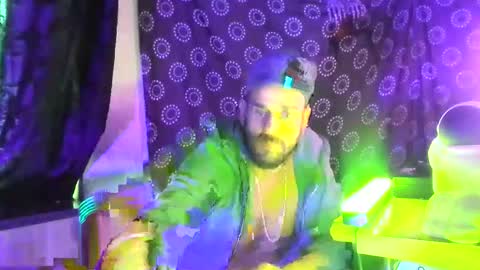 Snapshot of guyst_049 chatting on March 15, 4:57 pm GuyST049 online show from March 15, 4:57 pm