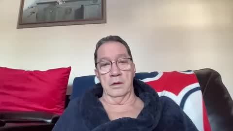 gwashere4u online show from December 23, 2:07 pm