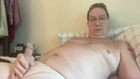 gwashere4u online show from October 15, 2:17 pm