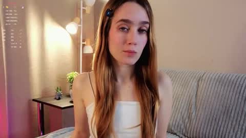 Julia online show from November 6, 1:06 am