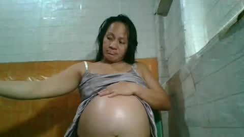 Snapshot of gwenn24 chatting on May 31, 12:23 pm gwenn24 online show from May 31, 12:23 pm