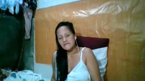 Snapshot of gwenn24 chatting on June 10, 12:48 pm gwenn24 online show from June 10, 12:48 pm