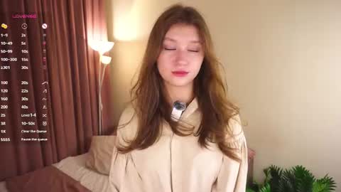 Molly online show from July 18, 5:28 pm