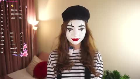Molly online show from July 24, 5:55 pm