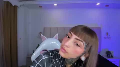 gyal_8_ online show from November 28, 5:21 am