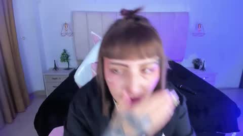 gyal_8_ online show from November 30, 3:54 am