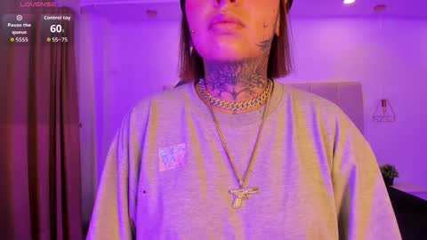 gyal_8_ online show from January 14, 3:01 am