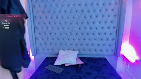Snapshot of gyal_smith chatting on May 11, 3:12 am Gyal Smith online show from May 11, 3:12 am