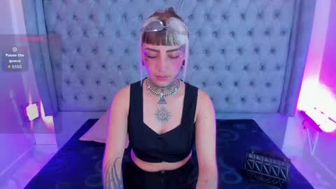 Snapshot of gyal_smith chatting on May 12, 3:47 am Gyal Smith online show from May 12, 3:47 am