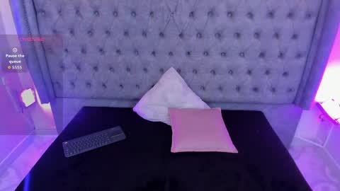 Snapshot of gyal_smith chatting on May 19, 3:24 am Gyal Smith online show from May 19, 3:24 am