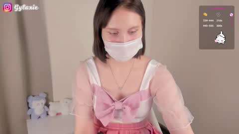   online show from October 13, 10:59 am