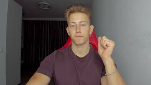 Oliver online show from November 24, 11:37 pm