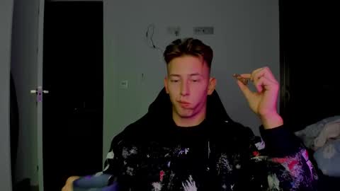 Oliver online show from February 4, 8:14 pm