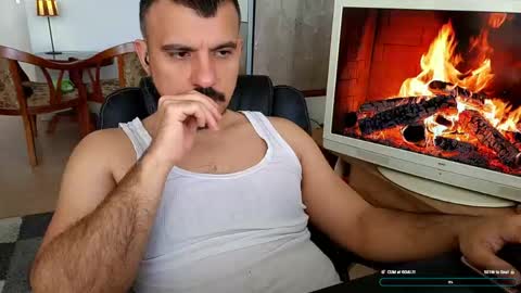 Snapshot of gymd4ddy chatting on April 18, 9:02 am gymd4ddy online show from April 18, 9:02 am