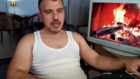 Snapshot of gymd4ddy chatting on April 22, 3:24 pm gymd4ddy online show from April 22, 3:24 pm