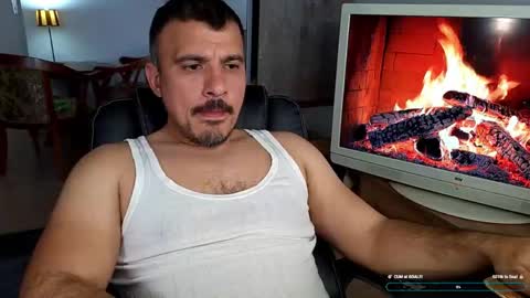 Snapshot of gymd4ddy chatting on April 29, 3:49 pm gymd4ddy online show from April 29, 3:49 pm