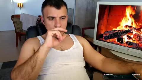 Snapshot of gymd4ddy chatting on May 4, 3:30 pm gymd4ddy online show from May 4, 3:30 pm
