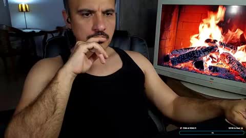 Snapshot of gymd4ddy chatting on May 18, 5:52 pm gymd4ddy online show from May 18, 5:52 pm