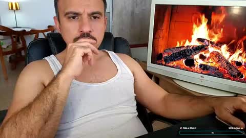 Snapshot of gymd4ddy chatting on May 19, 1:39 pm gymd4ddy online show from May 19, 1:39 pm