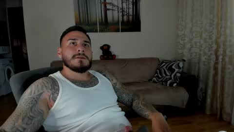 Snapshot of gymdominus chatting on June 3, 2:08 pm gymdominus online show from June 3, 2:08 pm