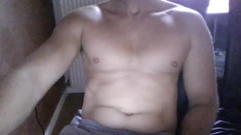 Snapshot of gymxxx_ chatting on June 4, 6:30 am gymxxx_ online show from June 4, 6:30 am