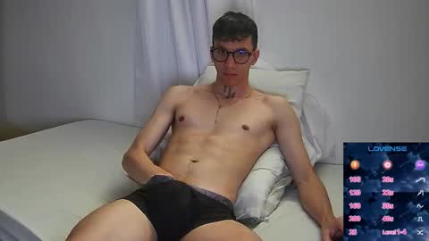 Snapshot of gyo_____ chatting on January 12, 12:32 pm gyo online show from January 12, 12:32 pm