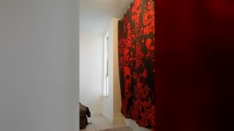 Snapshot of gypsi_gemz chatting on July 19, 2:32 pm gypsi_gemz online show from July 19, 2:32 pm