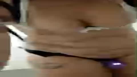 Snapshot of gypsi_gemz chatting on August 5, 1:19 am gypsi_gemz online show from August 5, 1:19 am