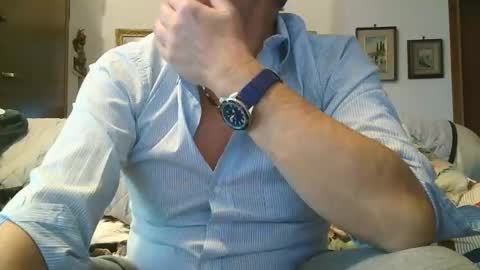 Snapshot of gyrdy chatting on December 22, 3:00 pm gyrdy online show from December 22, 3:00 pm