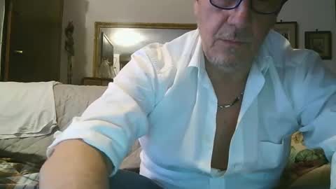 Snapshot of gyrdy chatting on February 8, 4:36 pm gyrdy online show from February 8, 4:36 pm