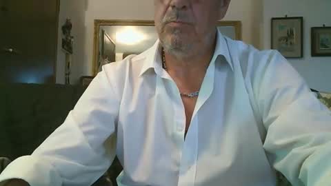 Snapshot of gyrdy chatting on November 16, 3:17 pm gyrdy online show from November 16, 3:17 pm