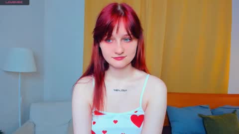 Snapshot of h0lyangel chatting on October 26, 7:42 pm Kelly Lilly online show from October 26, 7:42 pm