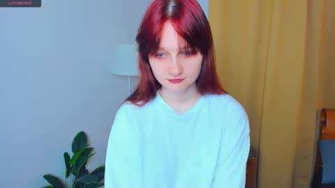 Snapshot of h0lyangel chatting on November 2, 6:43 pm Kelly Lilly online show from November 2, 6:43 pm