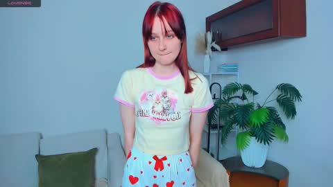 Snapshot of h0lyangel chatting on November 7, 6:41 pm Kelly Lilly online show from November 7, 6:41 pm