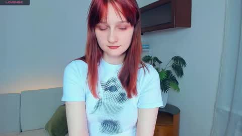 Snapshot of h0lyangel chatting on November 25, 6:41 pm Kelly Lilly online show from November 25, 6:41 pm