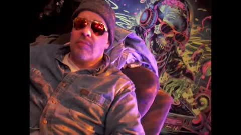 Snapshot of h0tttsteel chatting on February 23, 6:00 am h0tttsteel online show from February 23, 6:00 am