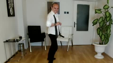 Snapshot of h_blackwood chatting on June 6, 5:39 pm H. Blackwood online show from June 6, 5:39 pm