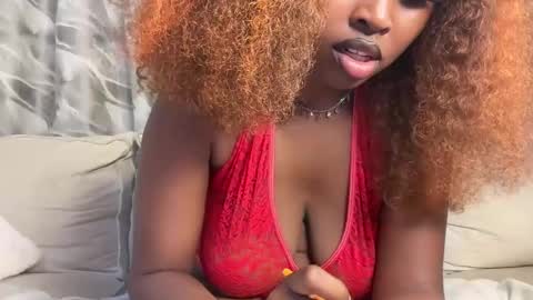 Snapshot of h_o_t_goddess chatting on May 17, 4:10 am h_o_t_goddess online show from May 17, 4:10 am