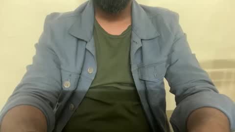 Snapshot of hackervivek chatting on February 16, 5:47 am Indian jhonnysins online show from February 16, 5:47 am